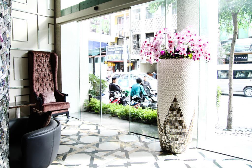 A&Em Hai Ba Trung Hotel Хошимин Экстерьер фото