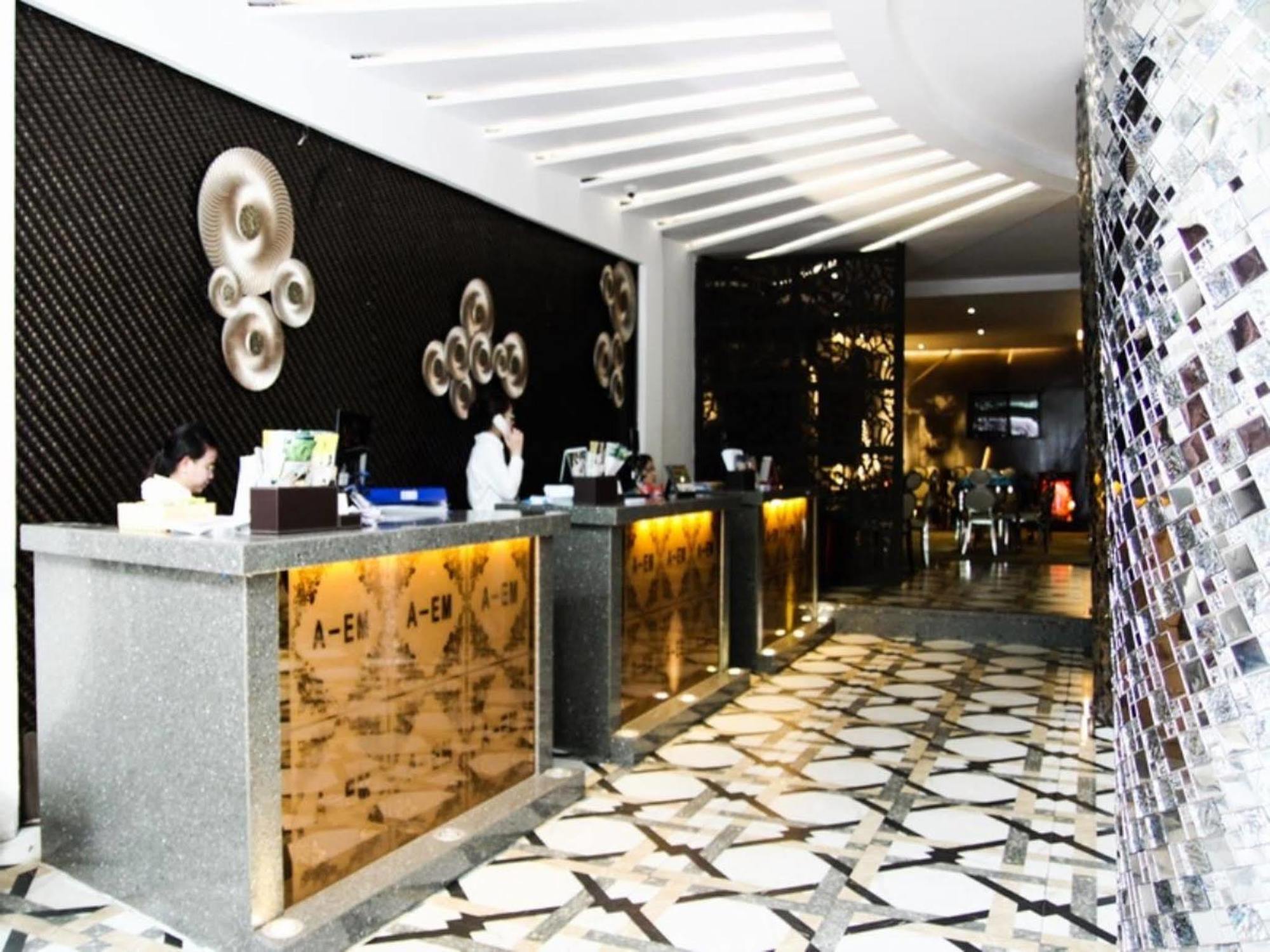A&Em Hai Ba Trung Hotel Хошимин Экстерьер фото