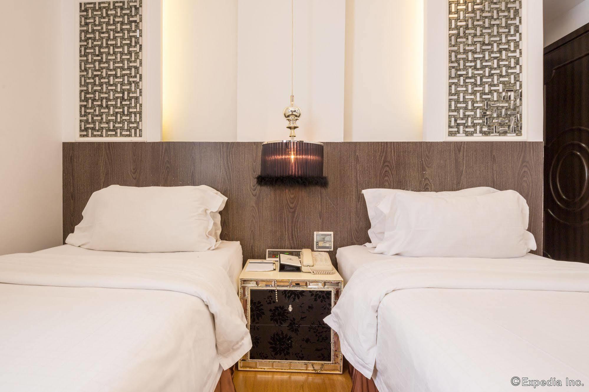 A&Em Hai Ba Trung Hotel Хошимин Экстерьер фото